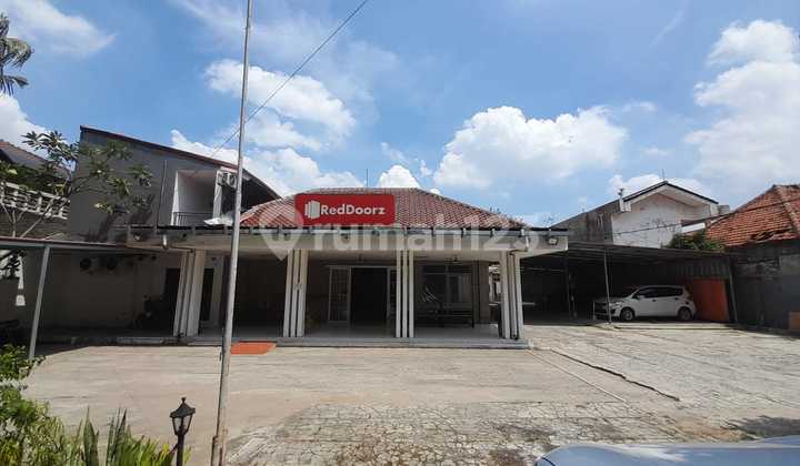 Dijual Rumah 2 Tingkat Red Doorz Hotel Lokasi Strategis Di Senen, Jakarta Pusat Dijual Rumah 2 Tingkat Red Doorz Hotel Lokasi Strategis Di Senen, Jakarta Pusat