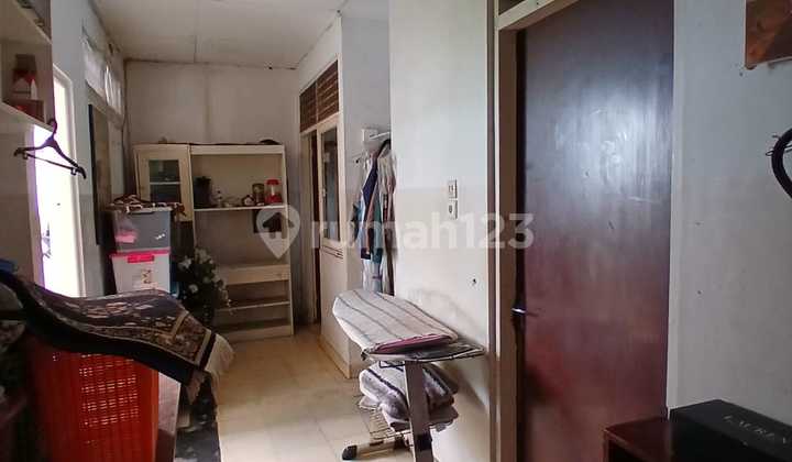 For Sale House Land Measurement Included in Strategic Location Complex in Duren Tiga, South Jakarta For Sale House Land Measurement Included in Strategic Location Complex in Duren Tiga, South Jakarta