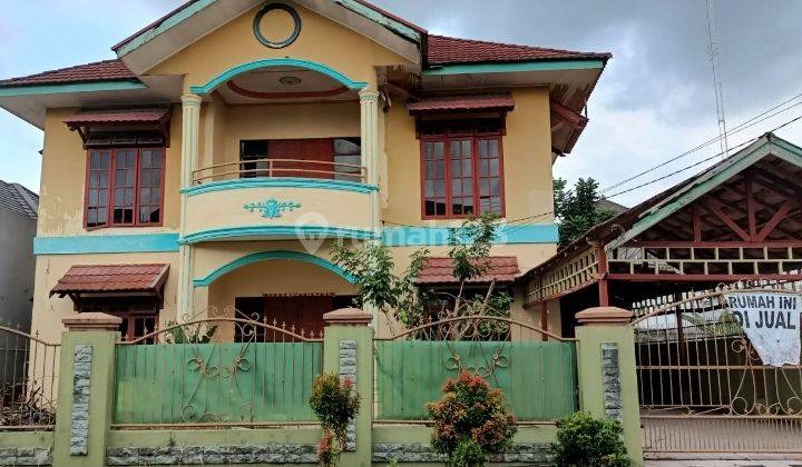 Rumah 2 Lantai Lokasi Strategis Aman dan Nyaman Turun Harga 1