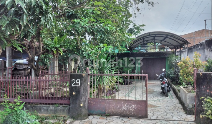 Tanah Sangat Strategis Bonus Bangunan Permanen Cocok buat Home Stay