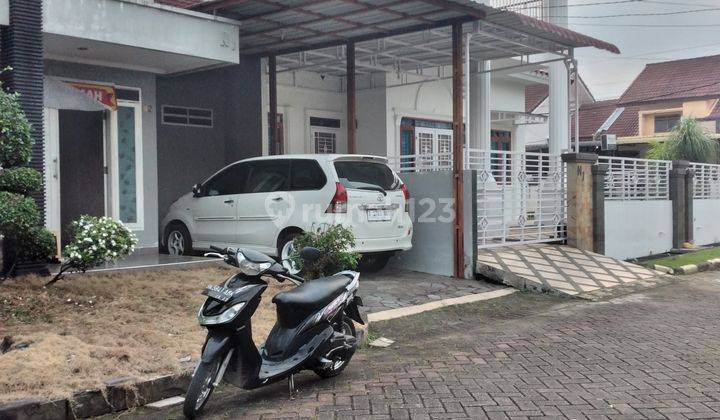 Rumah Minimalis modern sangat Asri dan nyaman Siap Huni  2