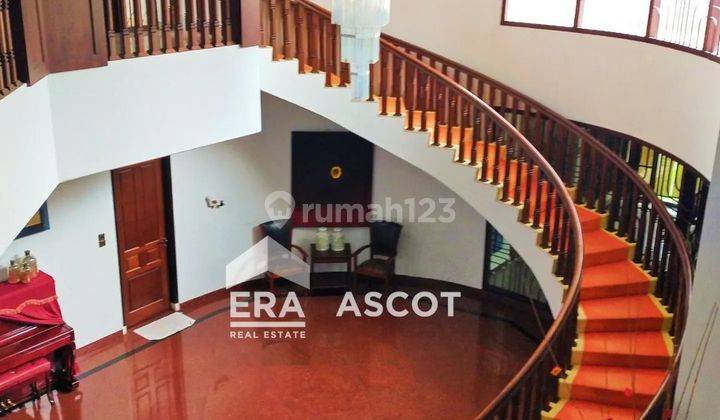 Dijual Rumah Lux Lokasi Prime Jalan A. Rivai Medan Polonia 2