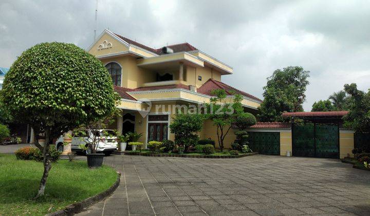 Dijual Rumah Mewah 2 Lantai Lokasi Kenanga Raya Setia Budi Medan 2