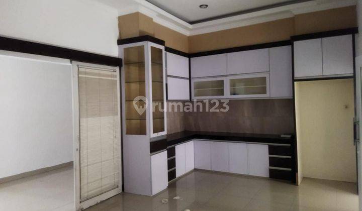 Dijual Cepat Rumah 2 Lantai Siap Huni Lokasi Strategis Aman 2