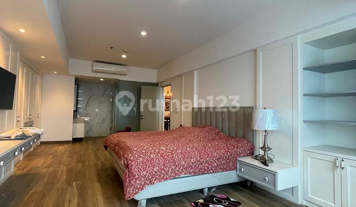 Dijual Cepat Unit Mahattan Apartemen, Full Furnish 3 Bedroom