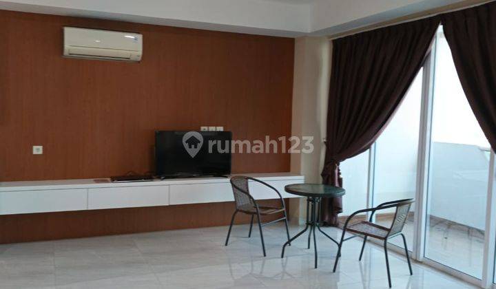 Disewakan Unit Studio Room Apartemen Manhattan Full Furnish 1