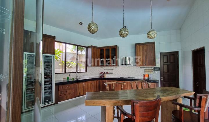 Dijual Rumah Mewah Dikawasan Elit Fasilitas Super Lengkap 2