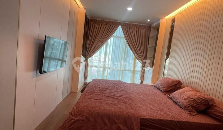 Reiz Condo Apartment Unit for Sale, Move-In Ready with Luxury Furniture.