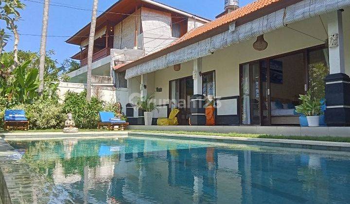 Villa cantik pererenan Canggu view sawah dan gunung Bali Indonesia  2