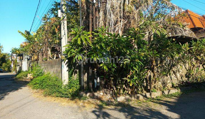 Land for sale in a hook position on Tukad Batanghari Road, Renon, South Denpasar, Bali, Indonesia 1