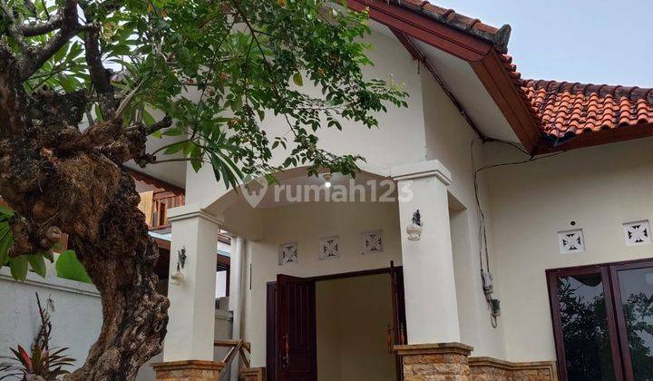 Rumah Cantik Tukad Balian Renon Denpasar Selatan Bali 1