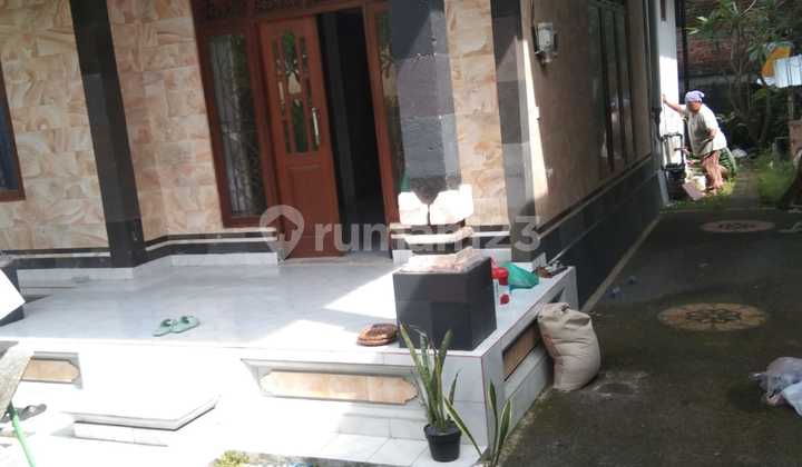 Rumah Halaman Luas Tukad Badung Renon Denpasar Bali 2