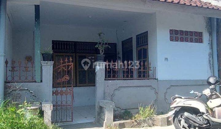 For Sale House Tunjung Tutur Housing Road North Denpasar Bali Indonesia 1