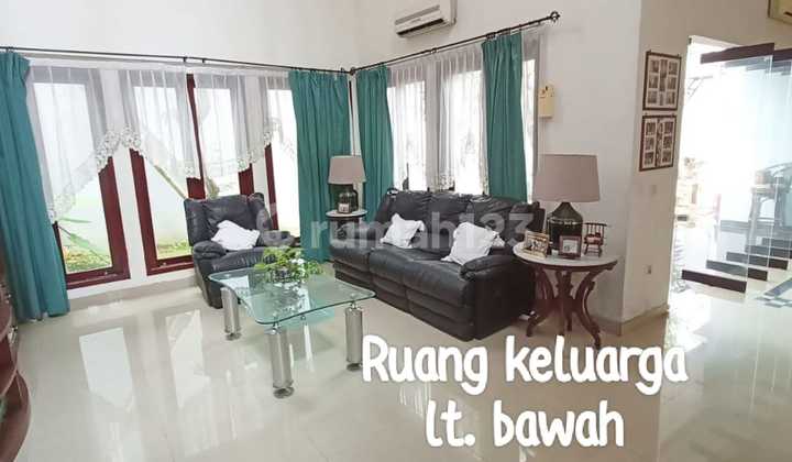 Rumah Mewah 2 Lantai Taman Telaga Golf Bsd 2