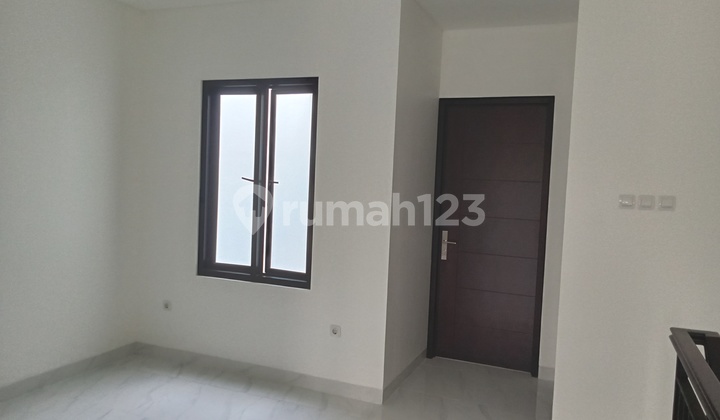 Dijual Rumah Baru Di Kosambi Baru - Jakarta Barat Dijual Rumah Baru Di Kosambi Baru - Jakarta Barat