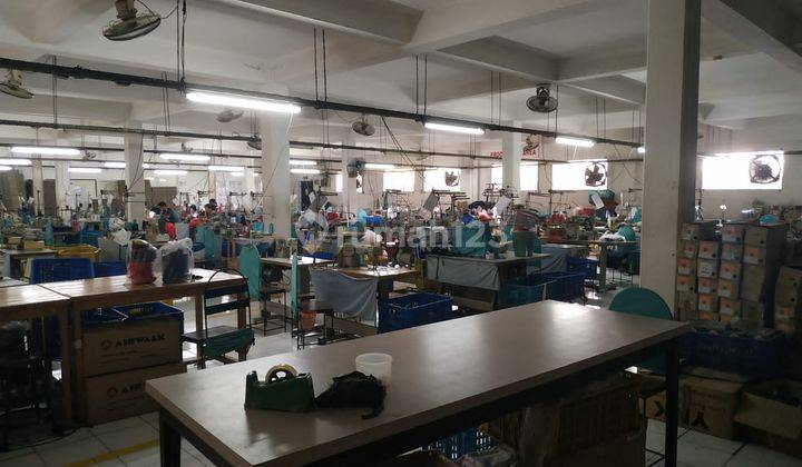 Gudang semanan hipli - Jakarta barat 8
