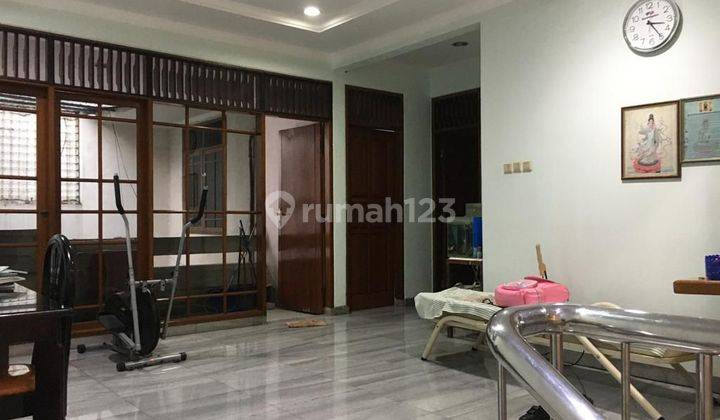 Dijual rumah di Intercon, unfurnish, siap huni 2