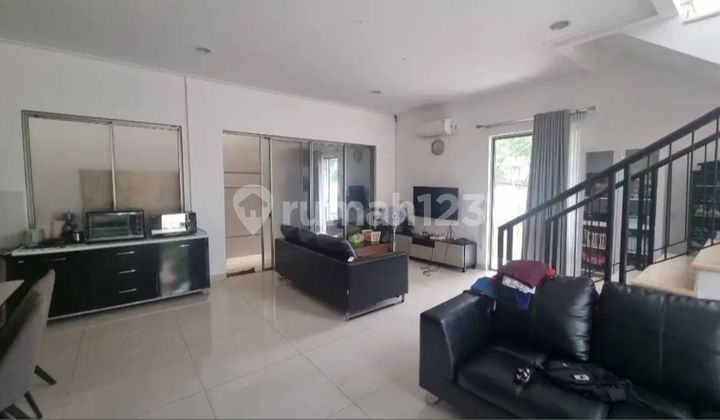 For Sale Corner House in Golf Island Cluster Piano, North Jakarta PIK