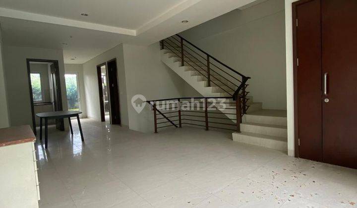 Dijual town house 3 lantai di puri mansion - Jakarta barat 2