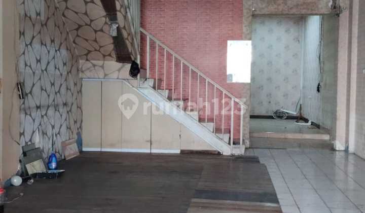 For Sale and For Rent 3-Story Shop House in Poris Tangerang