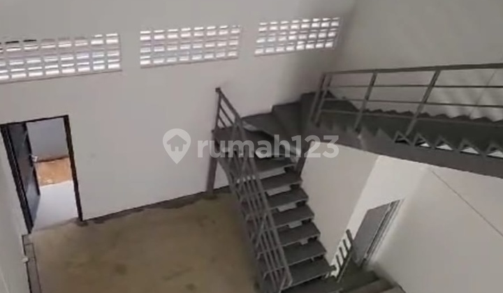 Dijual Gudang Di Taman Tekno X Bsd - Tangerang Selatan