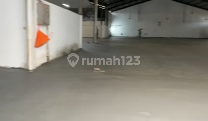 For Rent: Attached Warehouse in Kavling DPR Cipondoh, Tangerang For Rent: Attached Warehouse in Kavling DPR Cipondoh, Tangerang