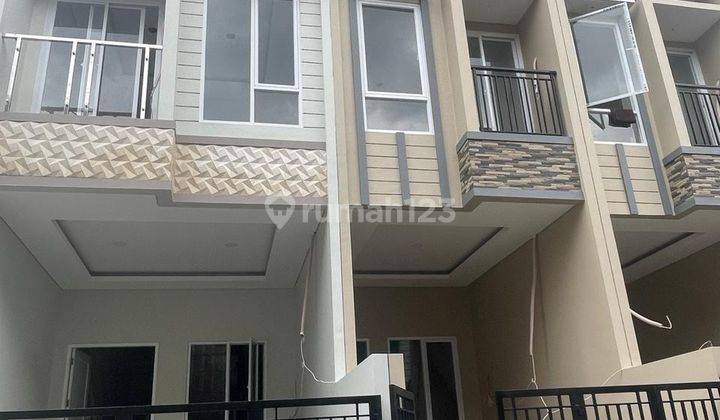 Dijual Rumah Baru Murah di Tomang 1