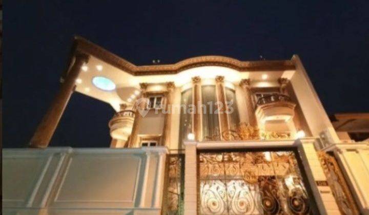 Dijual Rumah Mewah dan Klasik di Intercon 2