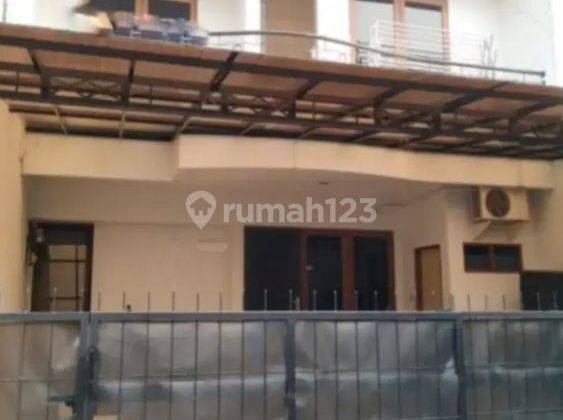 Dijual Rumah di Kembangan Baru 1