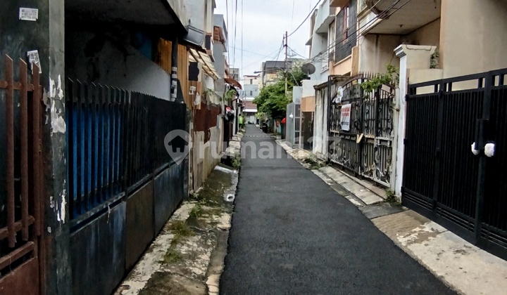 Bu Rumah Tua Murah di Tanjung Duren Selatan 2