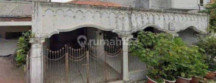 Dijual Rumah Tua di Cideng
