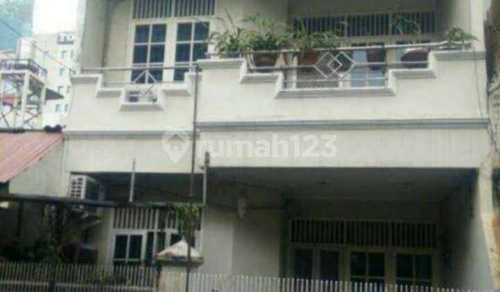Dijual Rumah di Gelong Baru Tomang