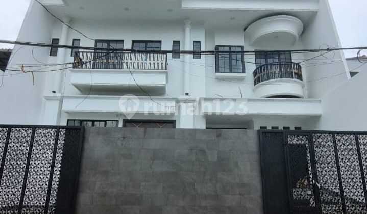 Dijual Rumah Mewah di Tomang Dijual Rumah Mewah di Tomang