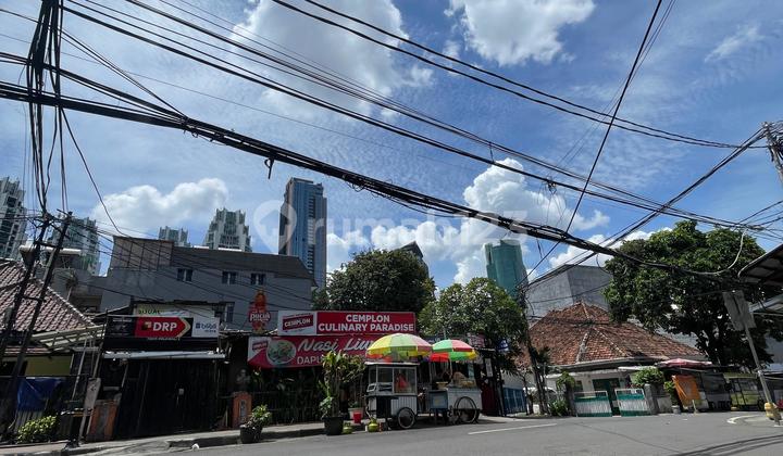 Strategic Cheap Old House in Setiabudi 2