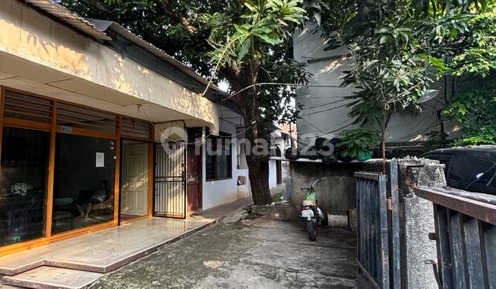 Old House in Tanjung Duren Old House in Tanjung Duren