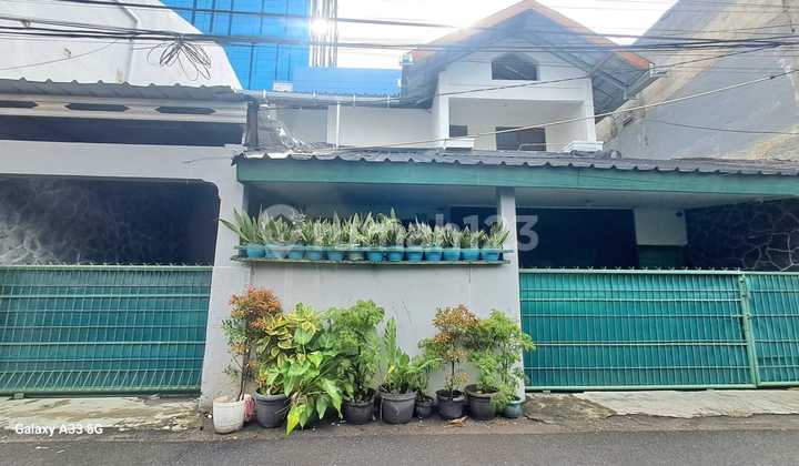 Rumah Strategis di Kebon Jeruk Rumah Strategis di Kebon Jeruk