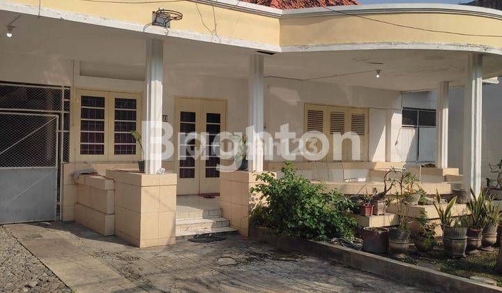 Rumah Lama Terawat Di Surabaya Pusat 2