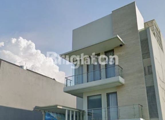 Rumah Minimalis Modern Di Pakuwon Indah