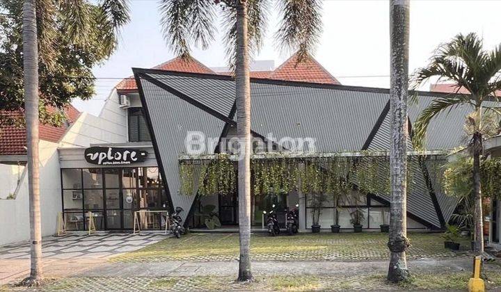 Rumah usaha di tengah kota Surabaya 1