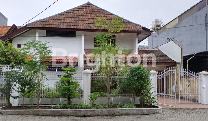 Rumah Luas di Dukuh Kupang