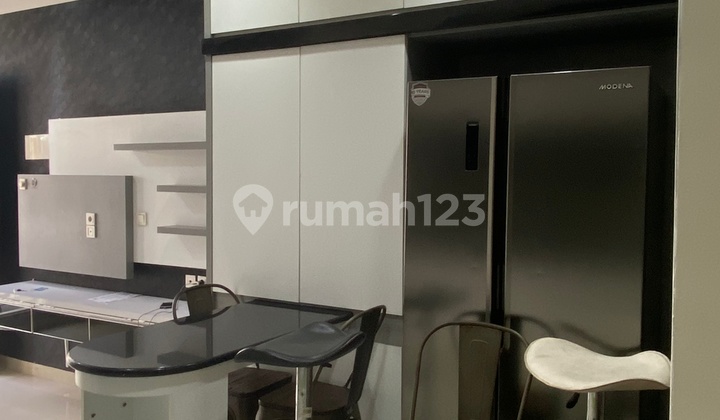 Rumah Pik Layar Permai 4x12.5 semi furnish SHM Bagus dekat pool