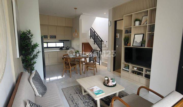 Rumah Hoek Golf Island. bagus. Timur. 3lt.  PPJB