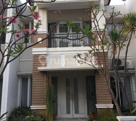 Langka Rumah Double Dekker Pik1 3lt Utara SHM semifurnish 7M nego Langka Rumah Double Dekker Pik1 3lt Utara SHM semifurnish 7M nego