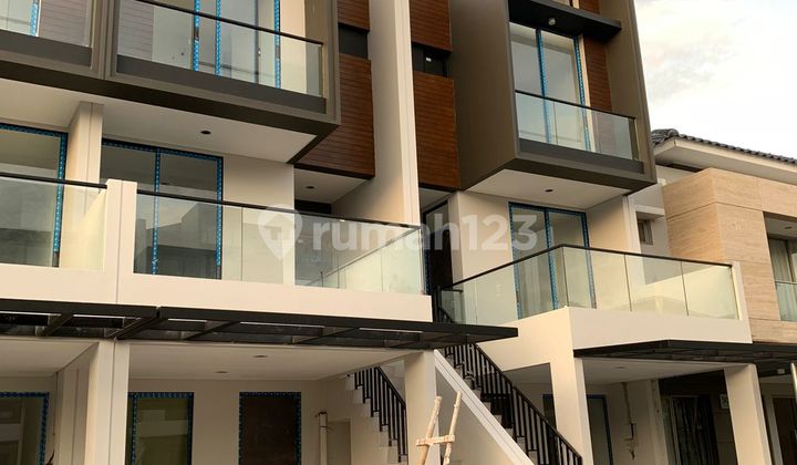 Termurah Rumah 3lantai 5x15 Golf Island Harga 3.4M nego 2