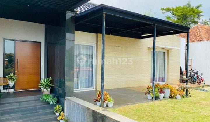 Rumah Mewah Bagus di Jl Slamet, Gajahmungkur 