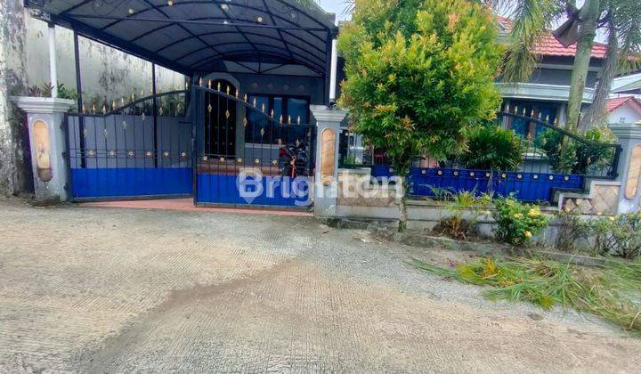 RUMAH BESAR DI PERUMAHAN RENGGANIS BALIKPAPAN  1