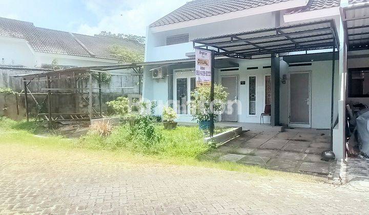 RUMAH POJOK DI PERUMAHAN WIKA BALIKPAPAN 1