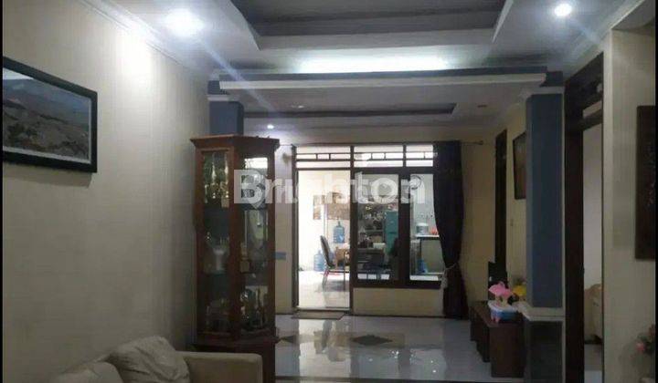 DISEWAKAN RUMAH 2 LANTAI DI BALIKPAPAN BARU SEMI FURNISH  2
