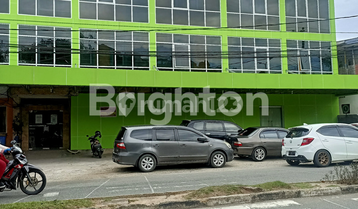 GEDUNG RUMAH SAKIT GEDUNG RUMAH SAKIT