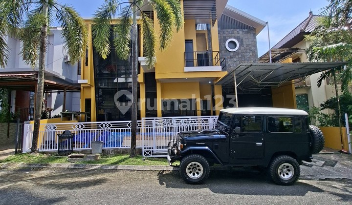2-Story Luxury House with Swimming Pool in New Balikpapan 2-Story Luxury House with Swimming Pool in New Balikpapan
